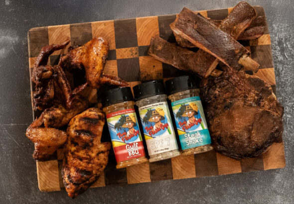 those-florida-guys-bbq-rubs-on-cutting-board-with-steak